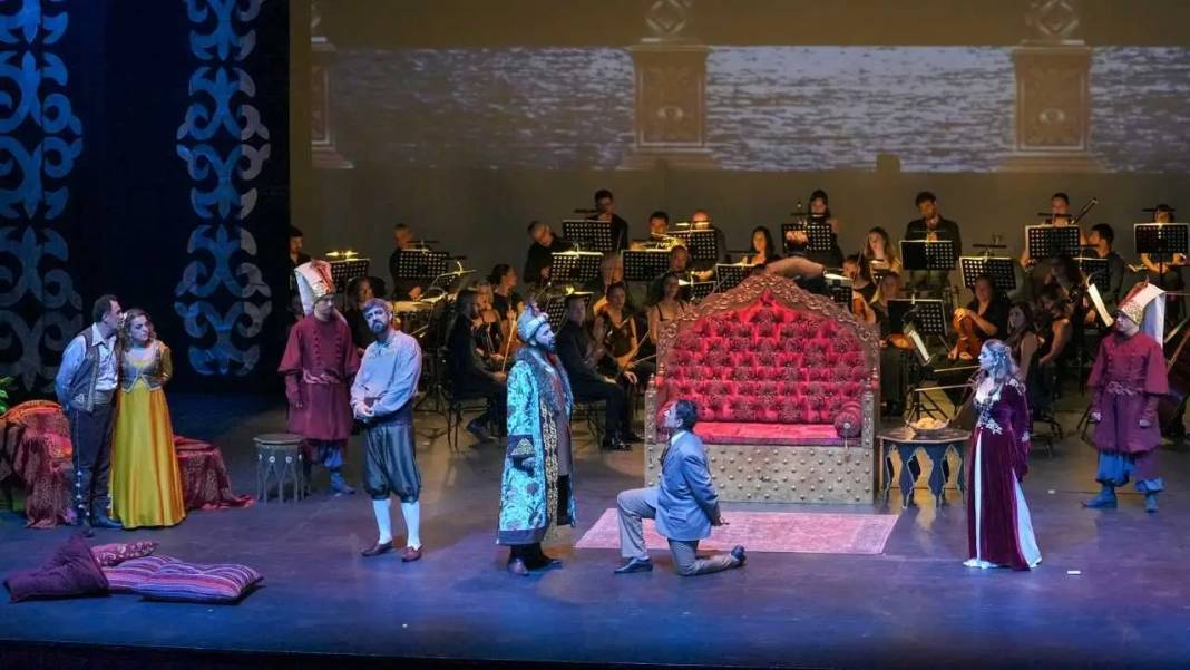 Antalya’da Osmanlı Esintili Mozart Operası İzleyenleri Mest Etti! 3